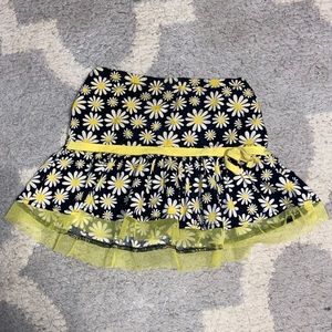 3/$9 or 5/$10 Disney daisy skort 5t